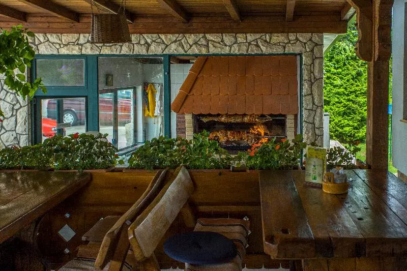 فندق Tourist Center Marko