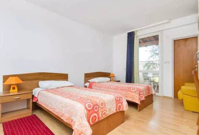 Отель Villa Cezar