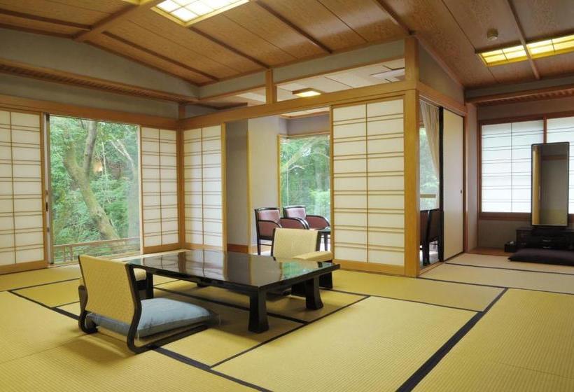 ホテル Yugawara Onsen Kawasegien Isuzu