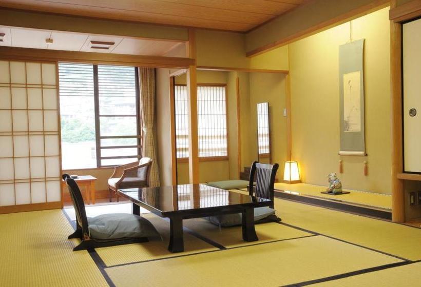 ホテル Yugawara Onsen Kawasegien Isuzu