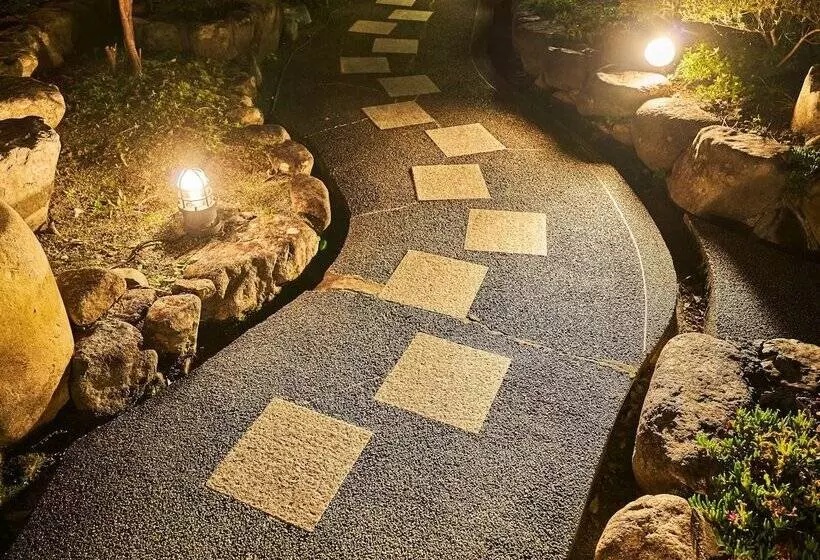 Отель Ooedo Onsen Monogatari Terunoyu