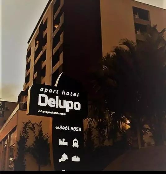 Delupo Hotel Livin Studios