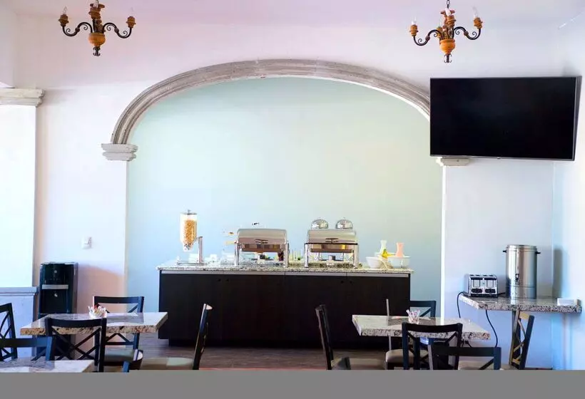 ホテル Best Western Saltillo