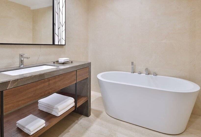 هتل Courtyard By Marriott Mahabaleshwar