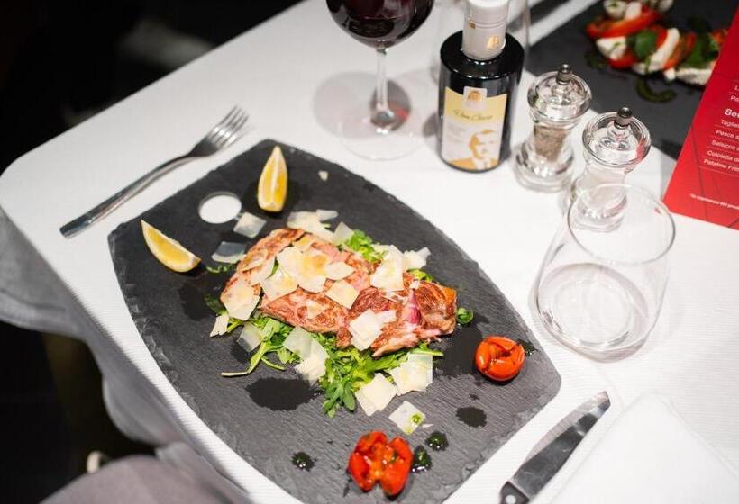 Hotel El Homs Palace