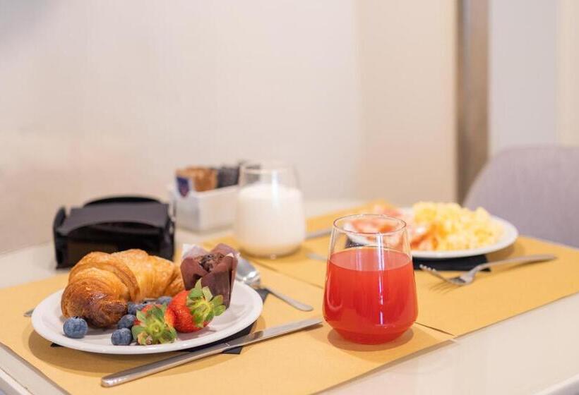 Hotel El Homs Palace