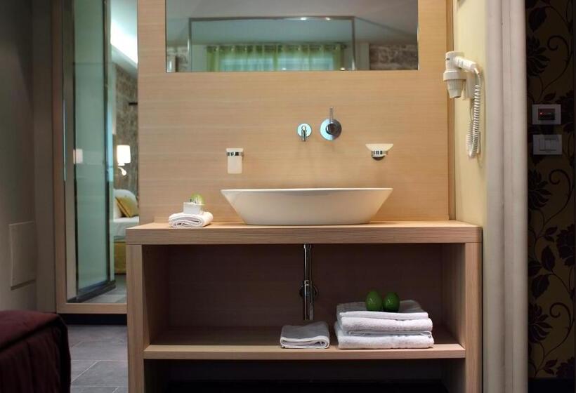 Hotel El Homs Palace