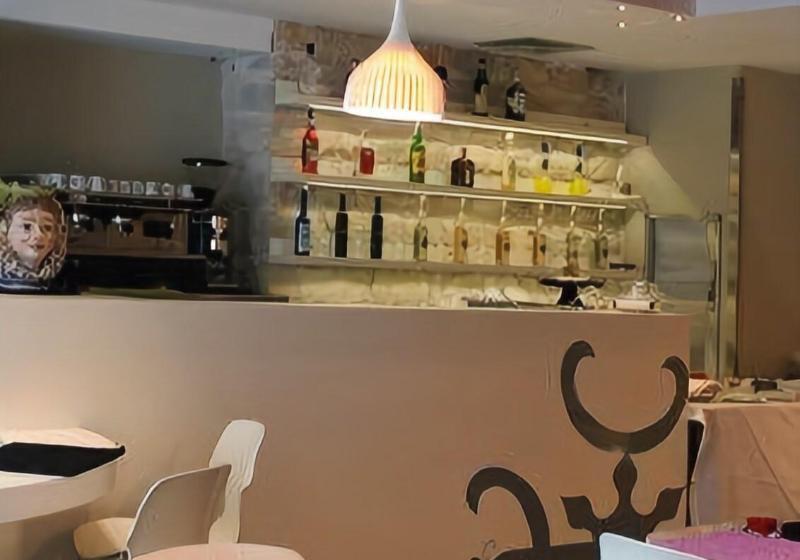 Hotel El Homs Palace