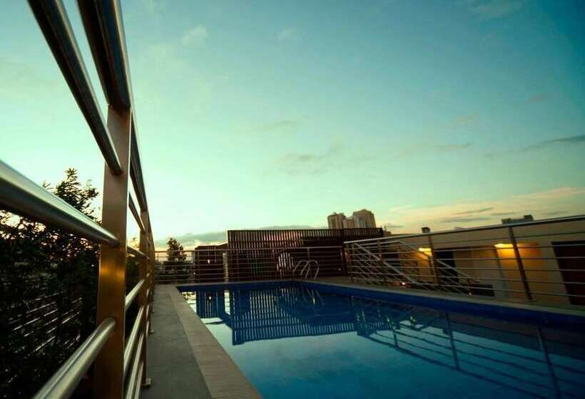 ホテル Herald Suites