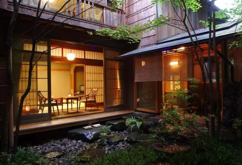 Otel Nishimuraya Honkan