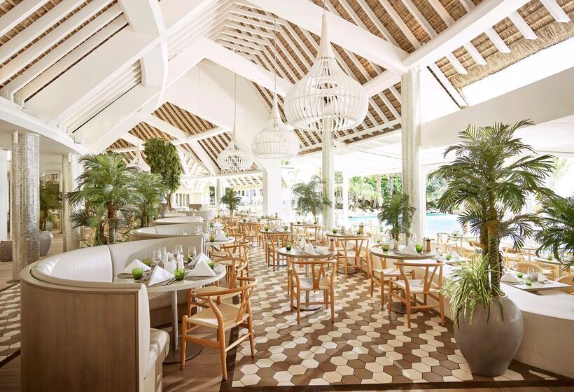 Отель Lux Grand Gaube Resort & Villas