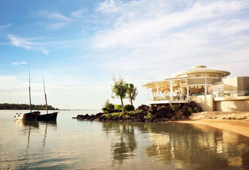 Отель Lux Grand Gaube Resort & Villas