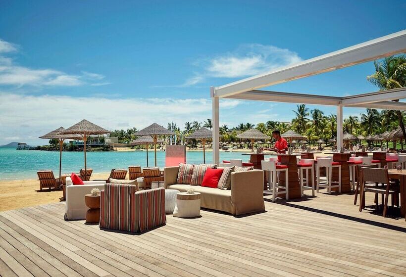 Отель Lux Grand Gaube Resort & Villas