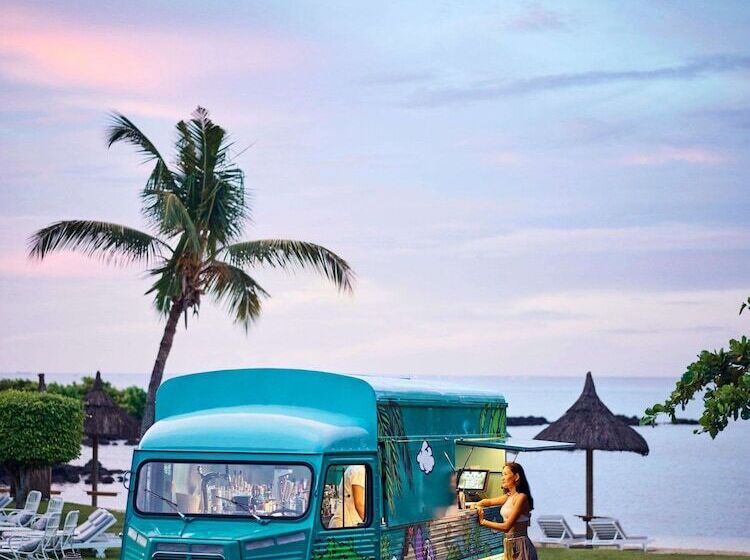 Отель Lux Grand Gaube Resort & Villas