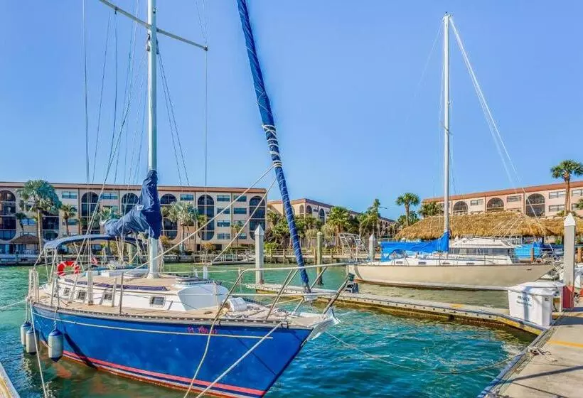 هتل Marco Bay Resort At Anglers Cove