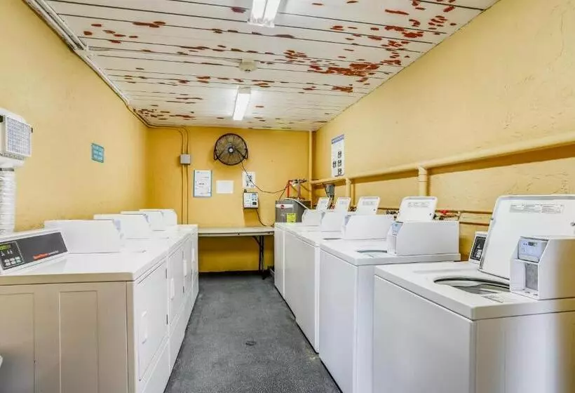 هتل Marco Bay Resort At Anglers Cove