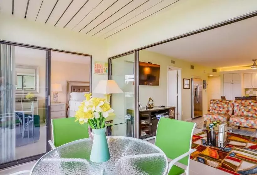 هتل Marco Bay Resort At Anglers Cove