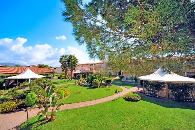 Отель Nicotera Beach Village