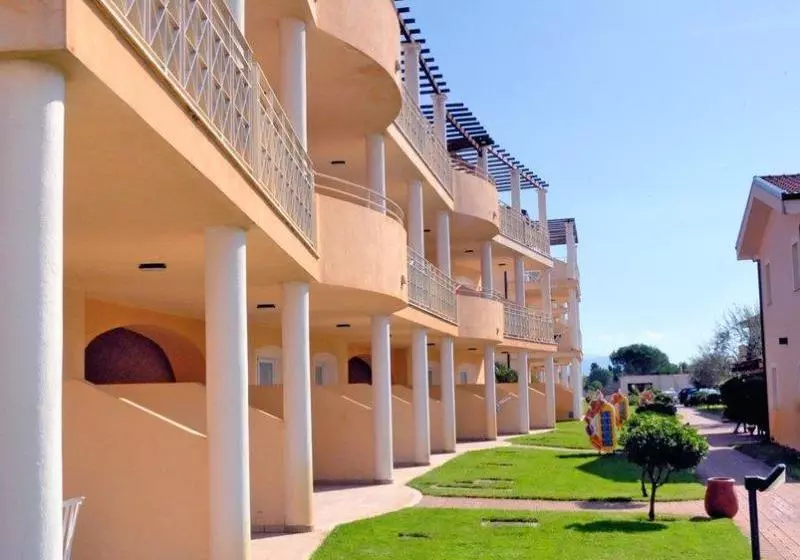 Отель Nicotera Beach Village