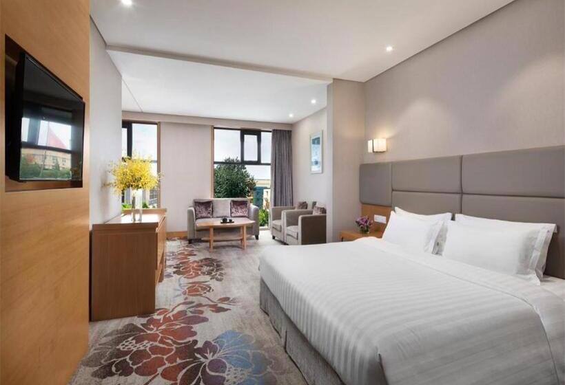 Отель Ramada By Wyndham Beijing Airport