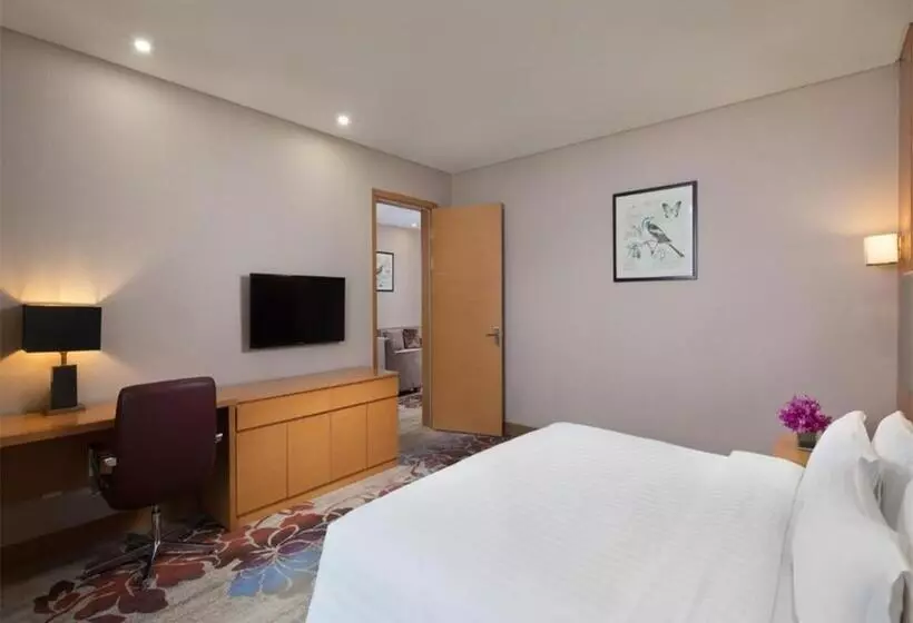 Hotel Ramada By Wyndham Beijing Airport