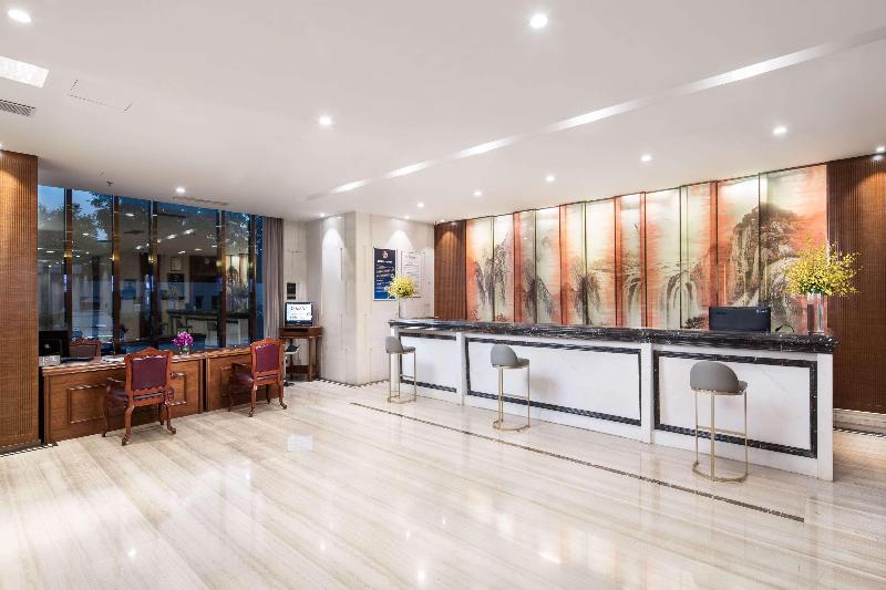 Отель Ramada By Wyndham Beijing Airport