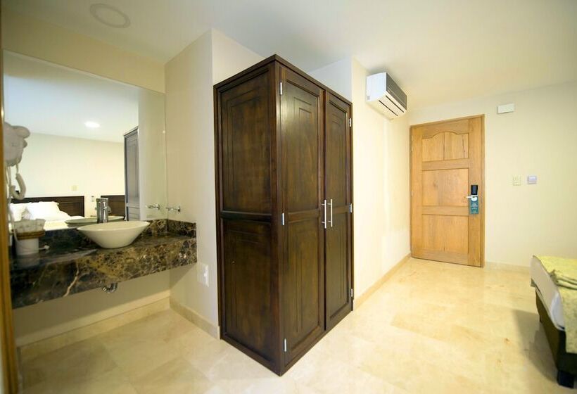 בית מלון כפרי San Pedro Del Fuerte