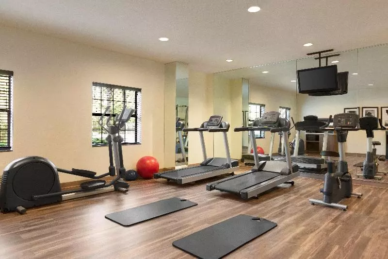 호텔 Staybridge Suites Tampa East Brandon, An Ihg