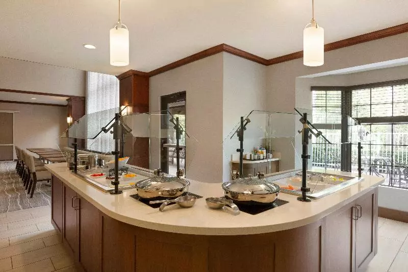 호텔 Staybridge Suites Tampa East Brandon, An Ihg