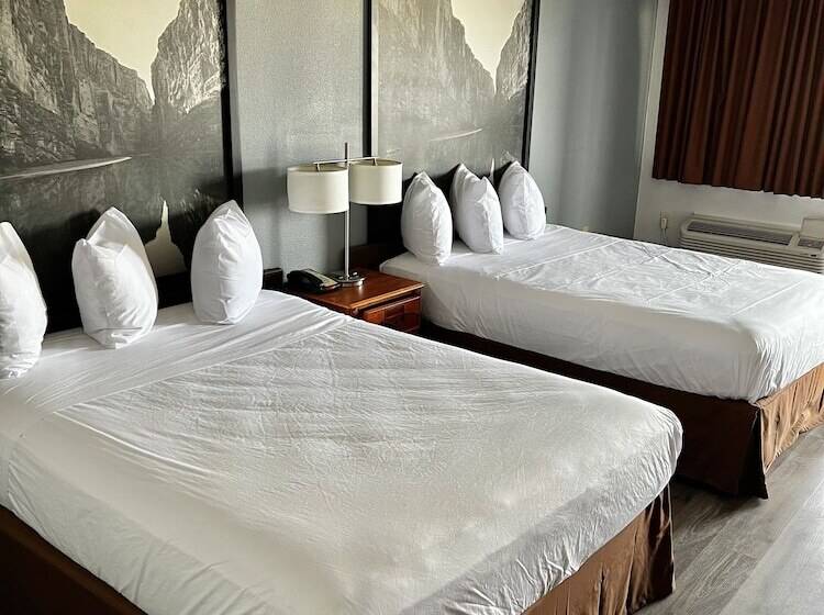 ホテル Super 8 By Wyndham Sealy