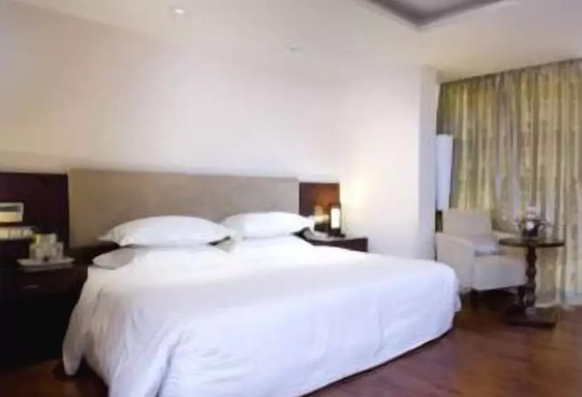 هتل The Hhi Select Bengaluru