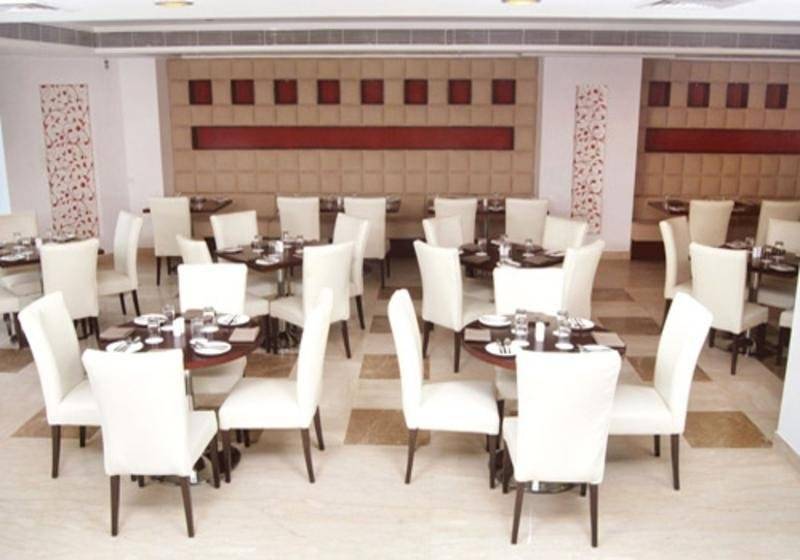 בית מלון כפרי The Place Gurugram, A Member Of Radisson Individuals