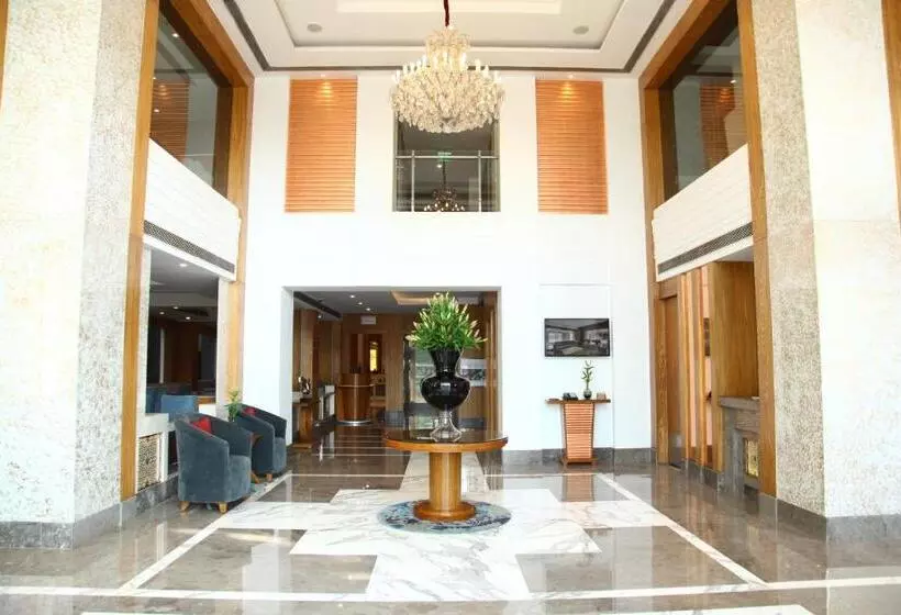 Отель The Place Gurugram, A Member Of Radisson Individuals