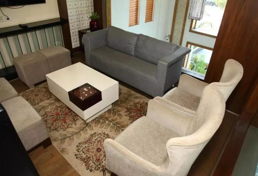 Отель The Place Gurugram, A Member Of Radisson Individuals