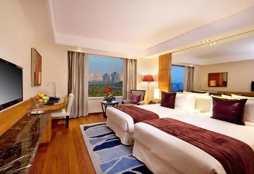 Отель The Place Gurugram, A Member Of Radisson Individuals