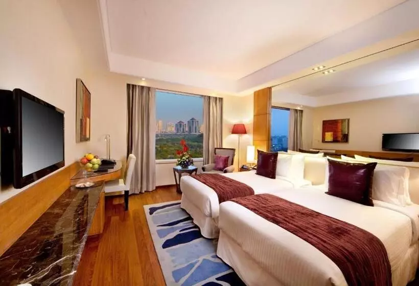 Отель The Place Gurugram, A Member Of Radisson Individuals