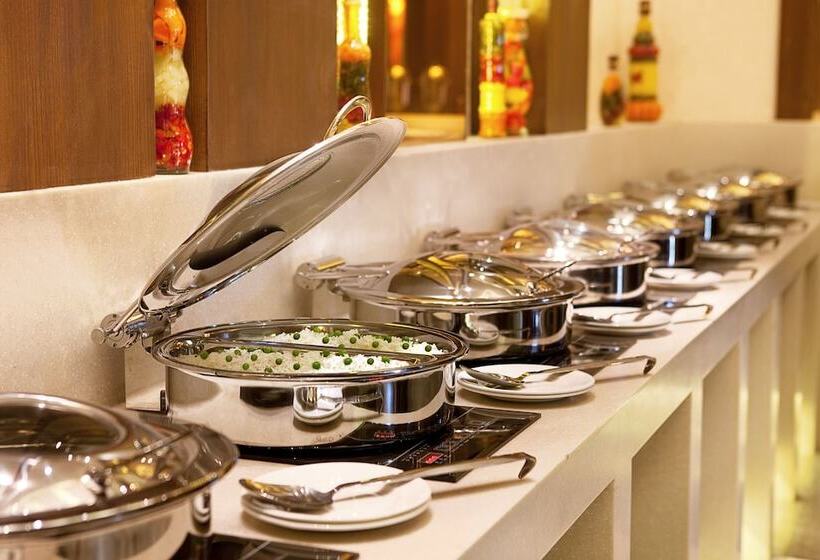 בית מלון כפרי The Place Gurugram, A Member Of Radisson Individuals