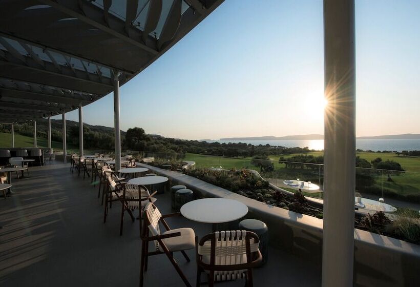 בית מלון כפרי The Westin Resort Costa Navarino