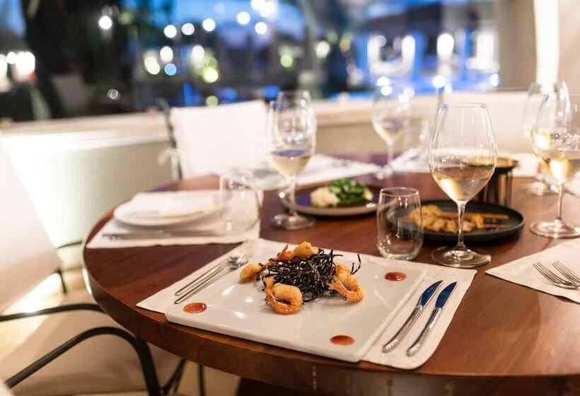 בית מלון כפרי The Westin Resort Costa Navarino