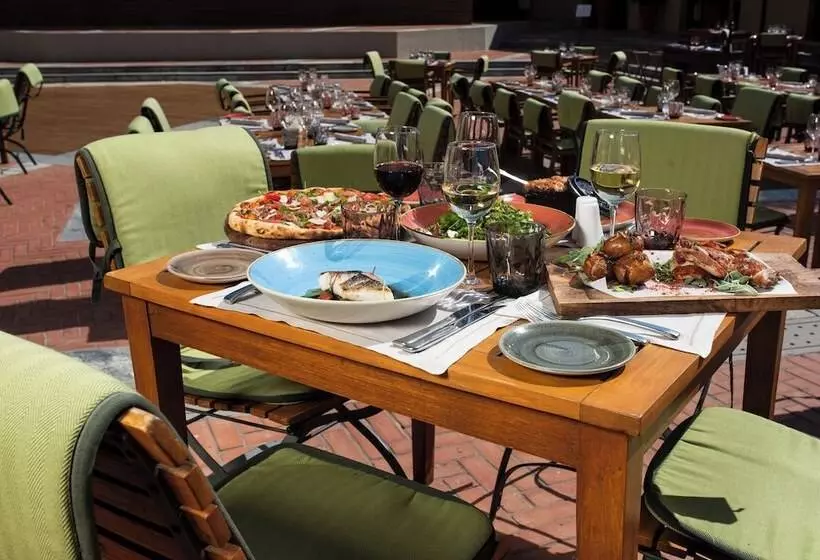 בית מלון כפרי The Westin Resort Costa Navarino