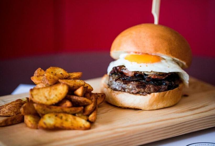 בית מלון כפרי The Westin Resort Costa Navarino