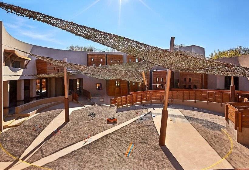 בית מלון כפרי The Westin Resort Costa Navarino