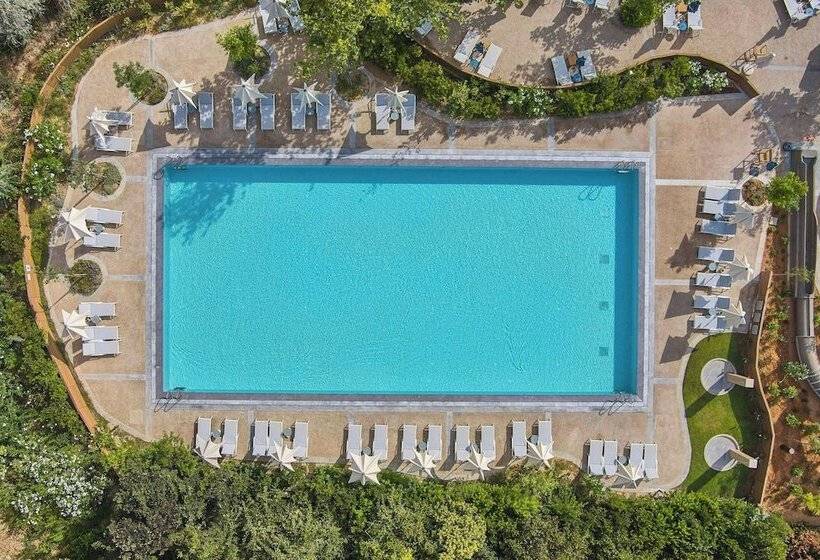 בית מלון כפרי The Westin Resort Costa Navarino