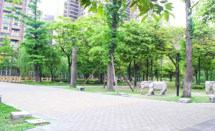 Отель Wyndham Grand Plaza Royale Palace Chengdu