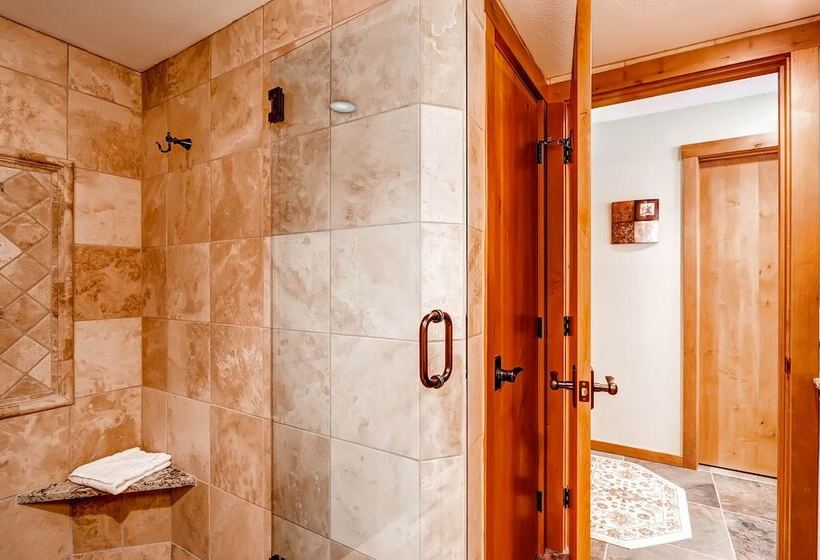 Lakeside Village By Keystone Resort