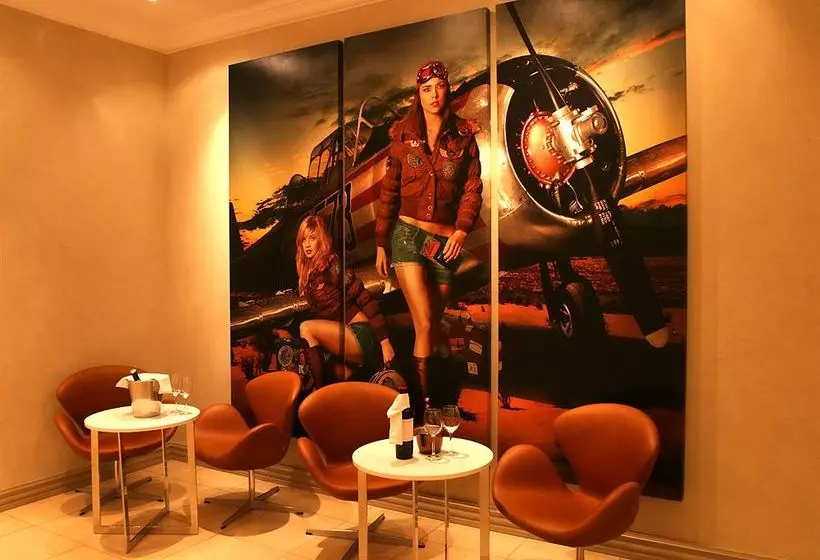 Отель The Aviator  Or Tambo International Airport