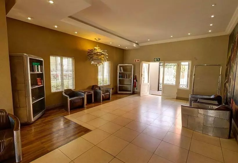 Отель The Aviator  Or Tambo International Airport