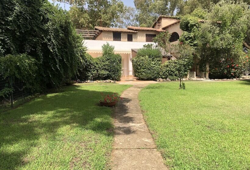 Baia Delle Palme Beach