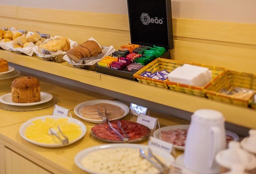 Tri Hotel & Flat Caxias