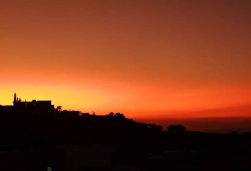 هتل Beit Al Baraka